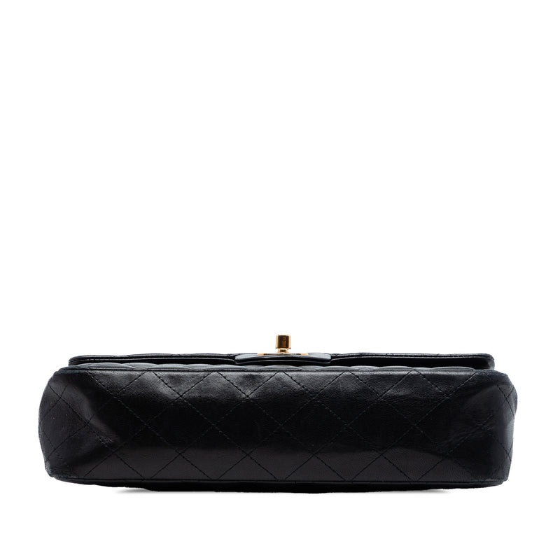 Medium Classic Lambskin Double Flap - Image 3