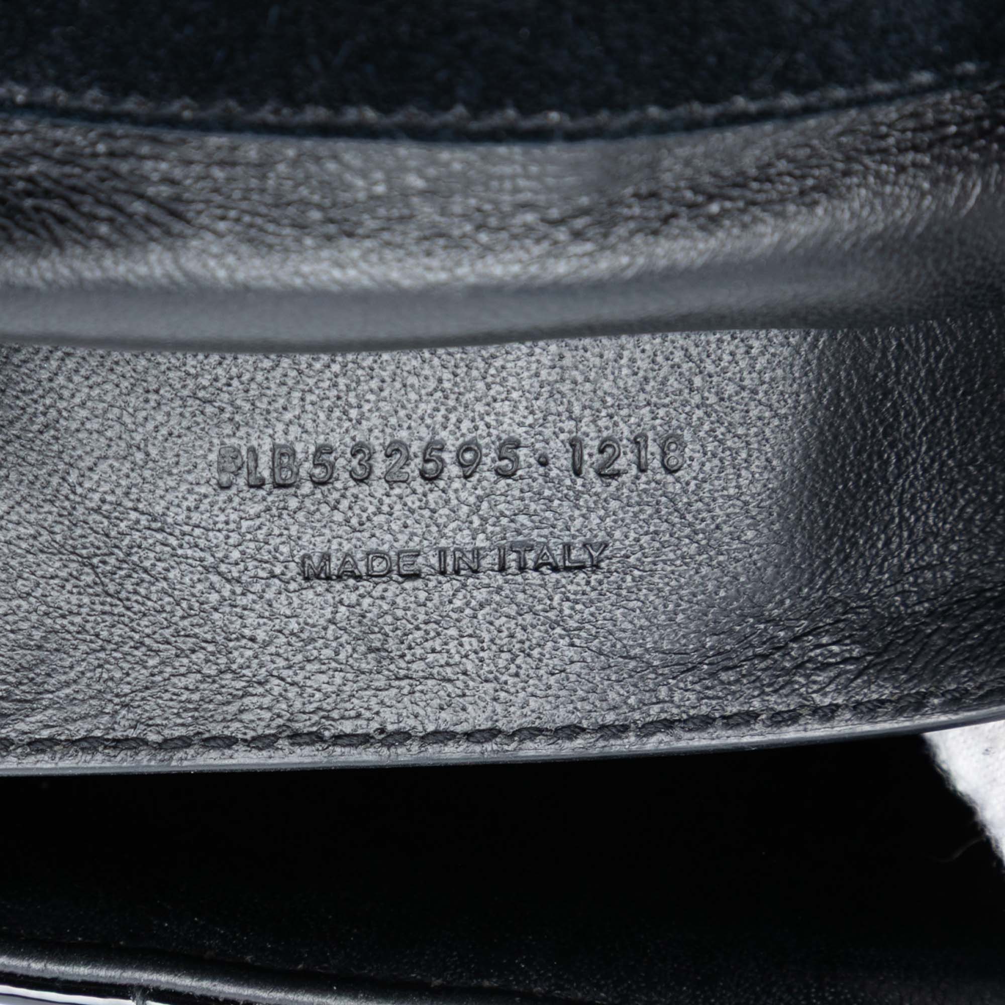 Large Patent Vicky Crossbody - Image 6