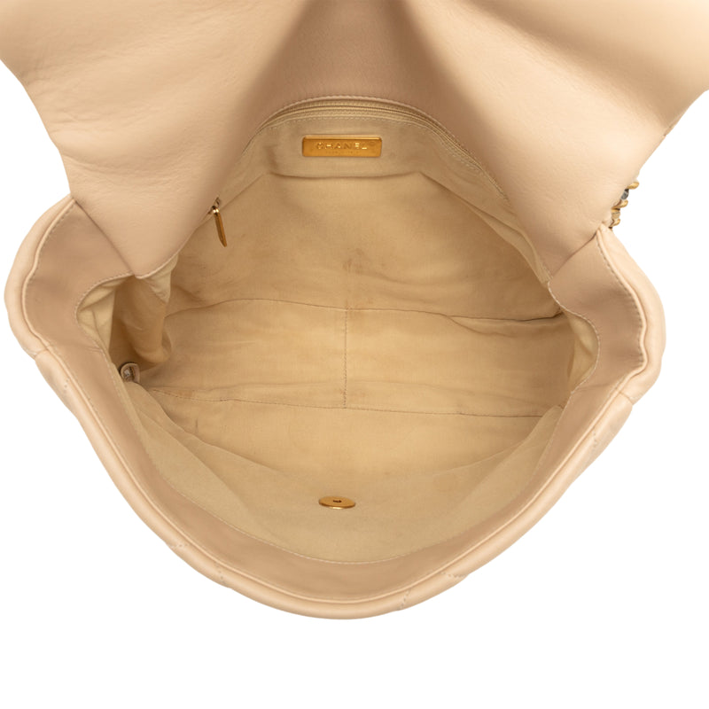 Maxi Lambskin 19 Flap - Image 4