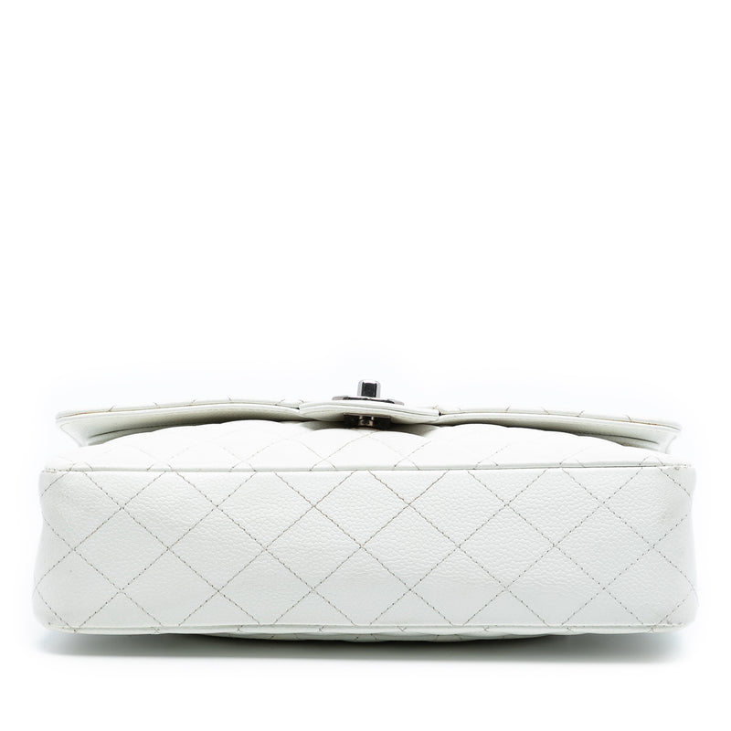 Medium Classic Caviar Double Flap - Image 3