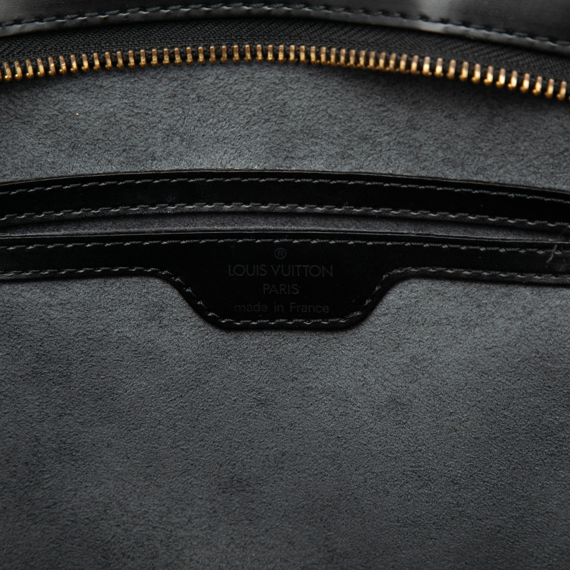 Epi Saint Jacques PM Short Strap - Image 6