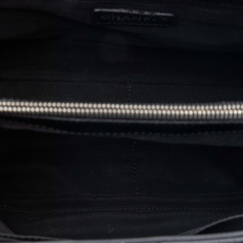 Caviar Grand Shopping Tote - Image 4