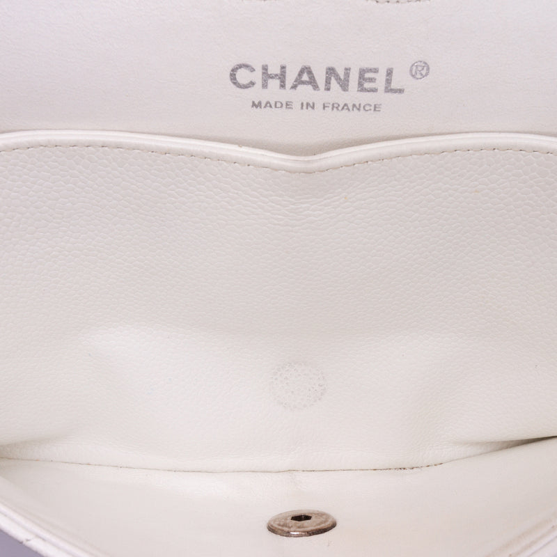 Medium Classic Caviar Double Flap - Image 5