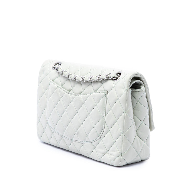 Medium Classic Lambskin Double Flap - Image 2