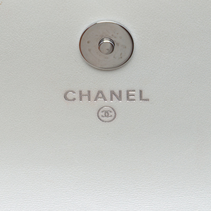 CC Quilted Lambskin Maxi Pearl Chain Strap - Image 5