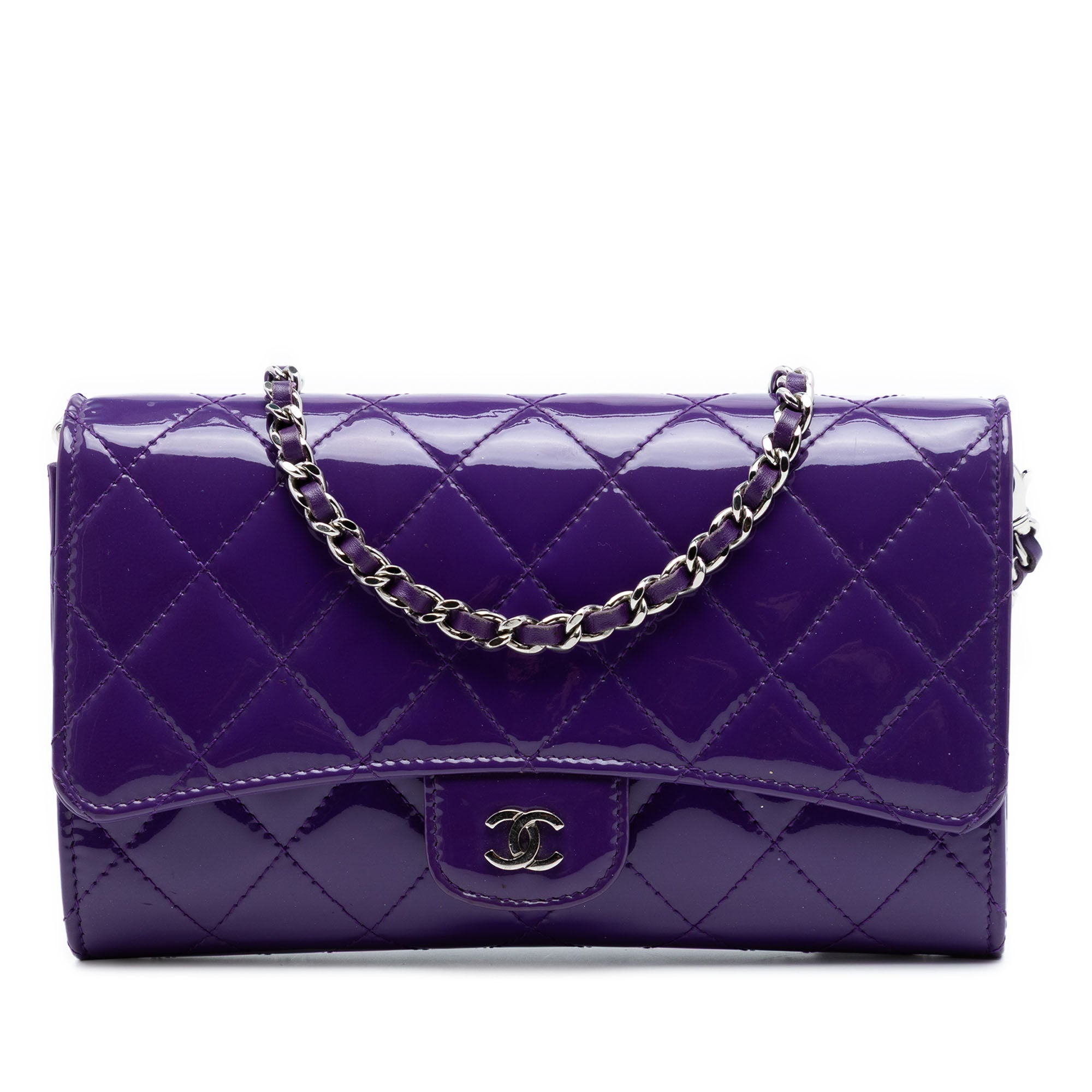 CC Quilted Patent Wallet On Chain - Image 1