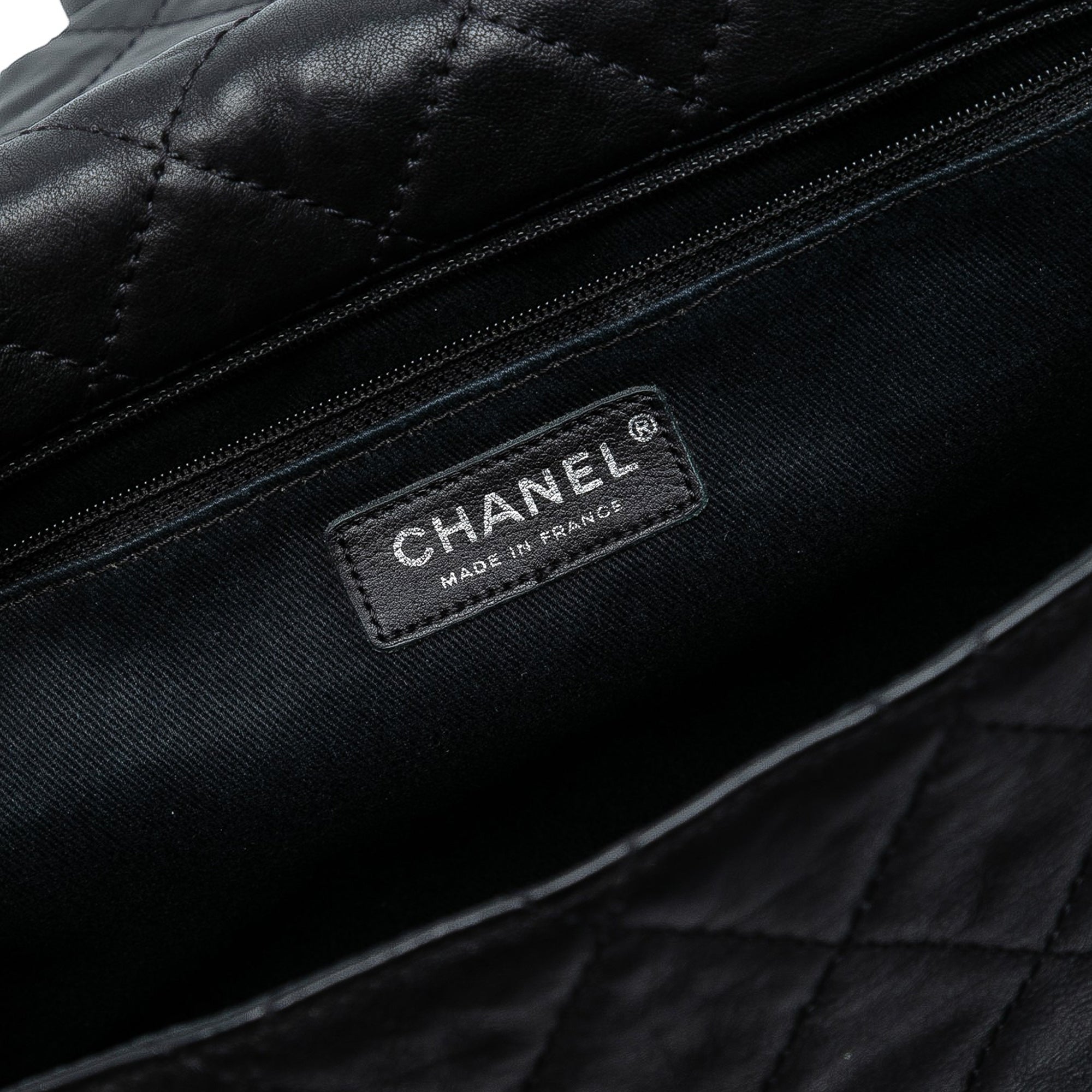 Quilted Calfskin Reissue 2.55 Easy Messenger Flap - Image 6