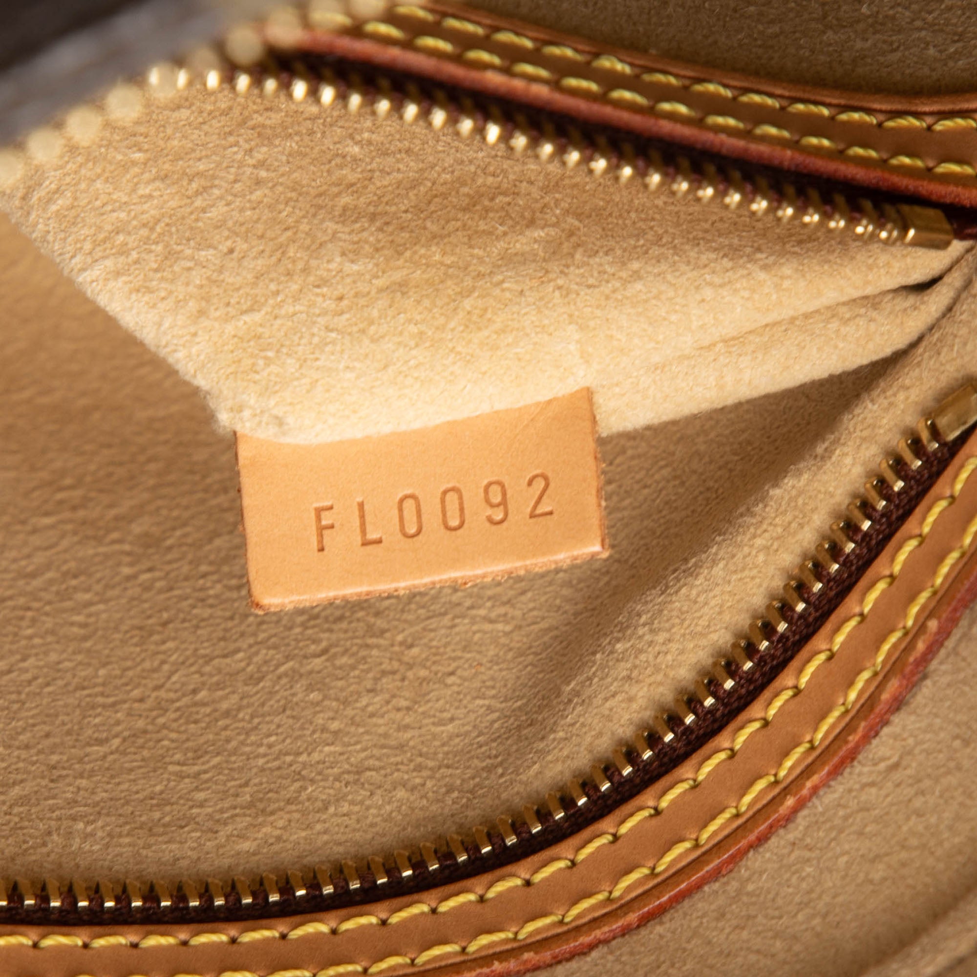 Monogram Looping MM - Image 6