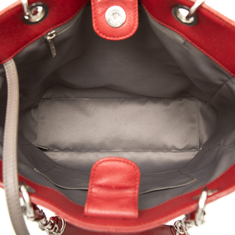 Caviar Vertical Grand Shopping Tote - Image 4