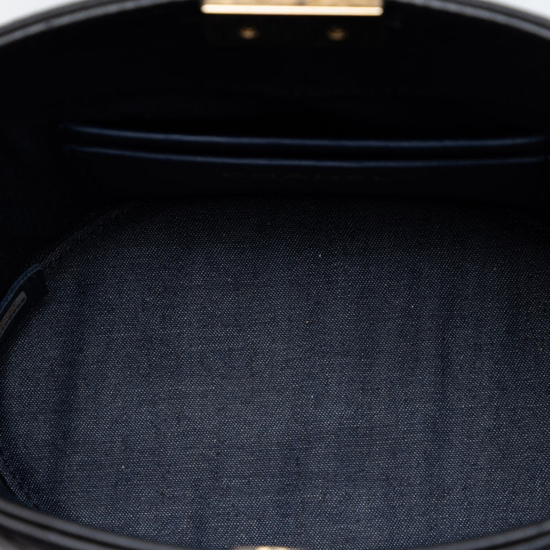 CC Lambskin Elegant Chain Vanity Case - Image 4