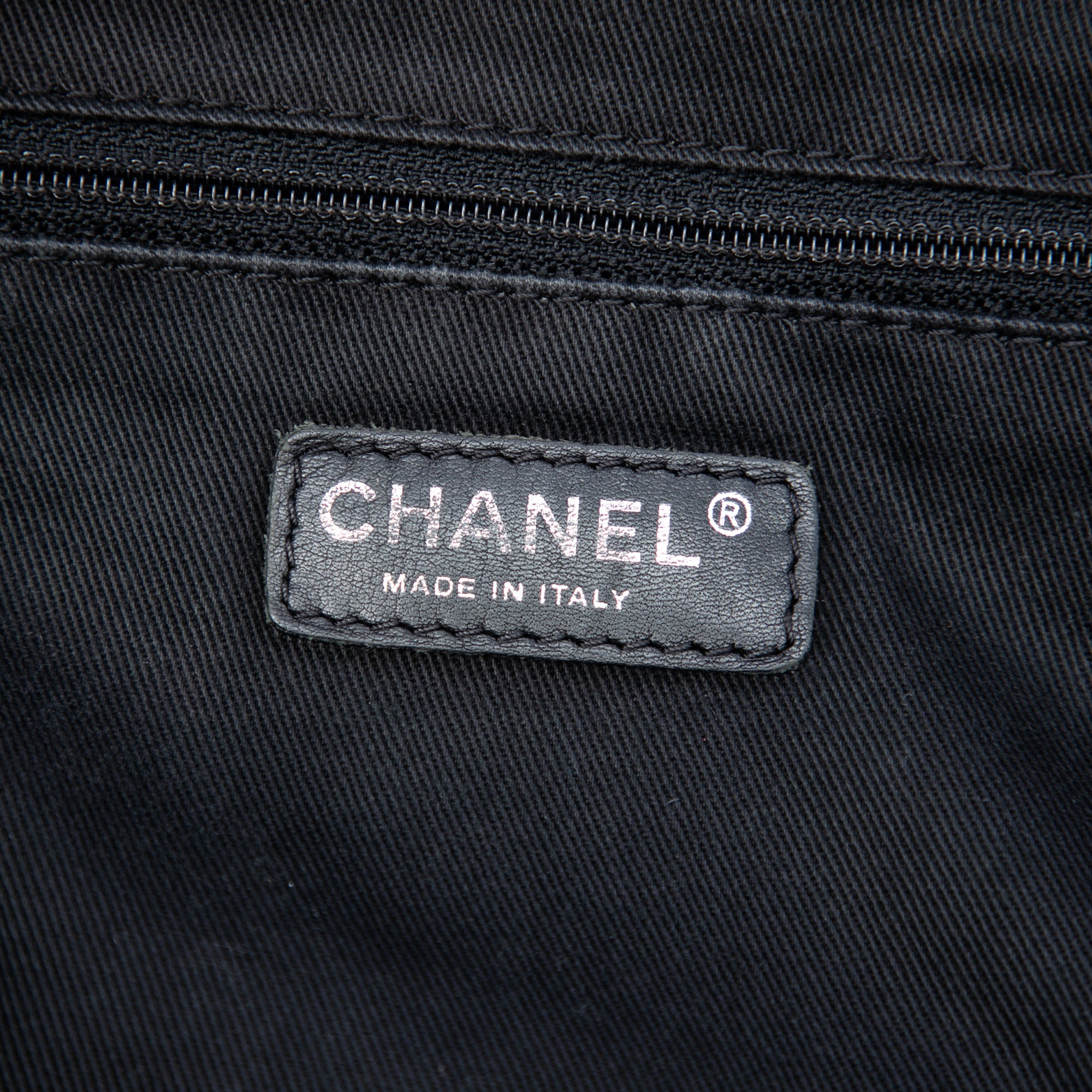 Paris New York Quilted Nylon Tote - Image 5
