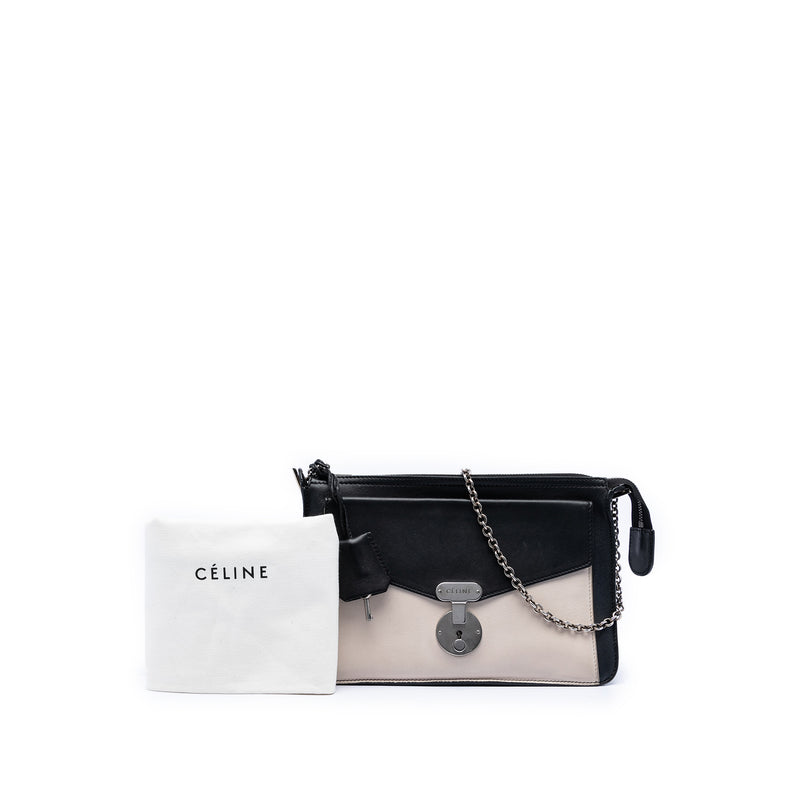 Bicolor Leather Pocket Envelope Zip Crossbody - Image 7