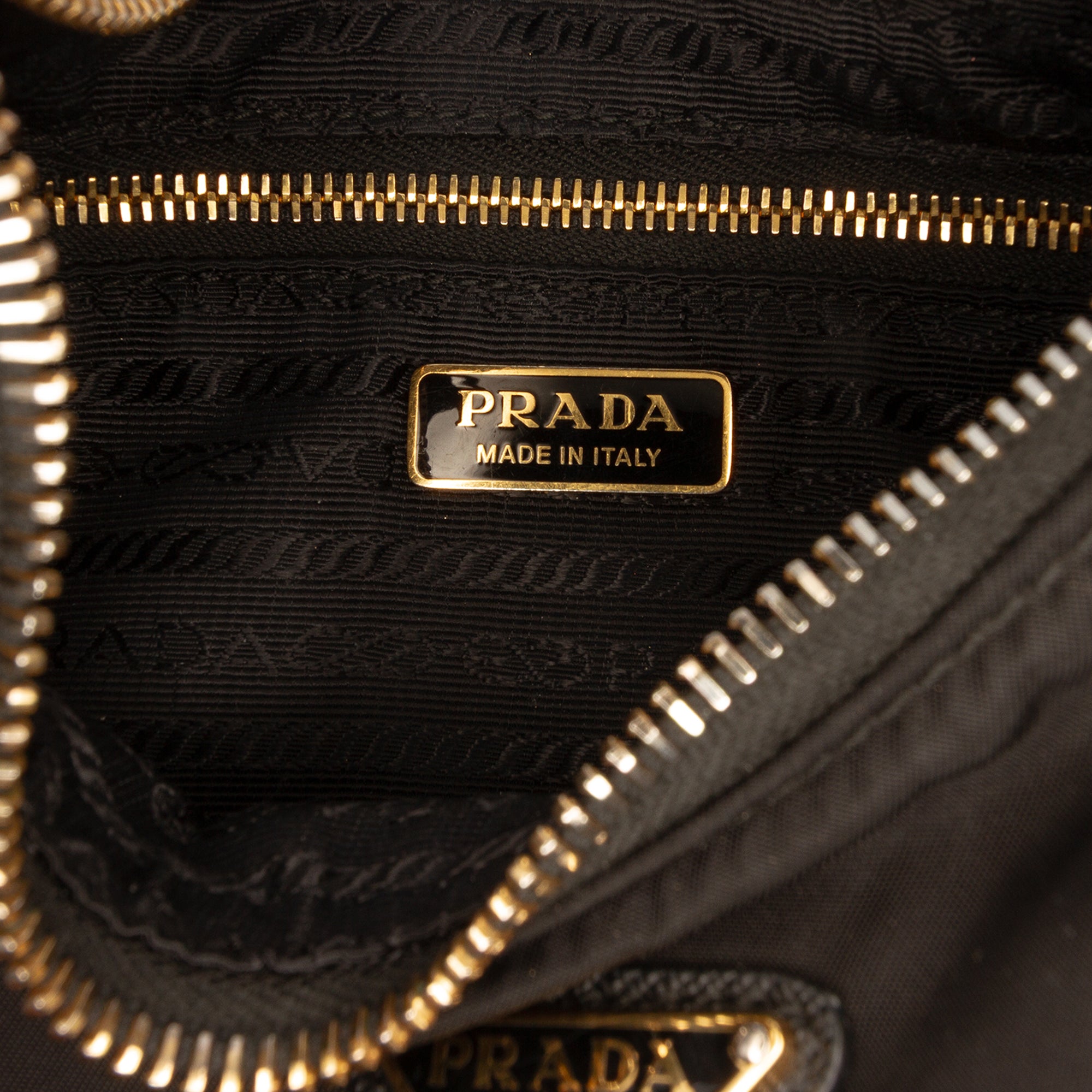 Re Nylon Re Edition 2005 Shoulder Bag - Image 5