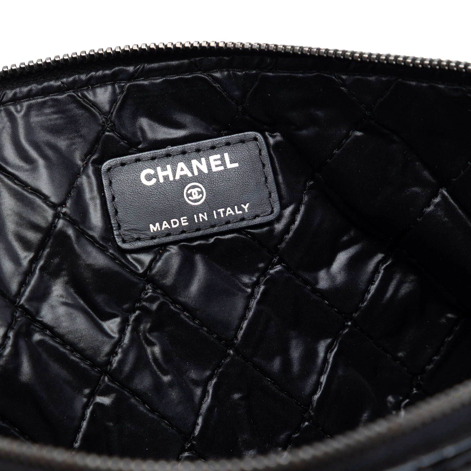 Large Quilted Patent O Case Clutch - Image 5