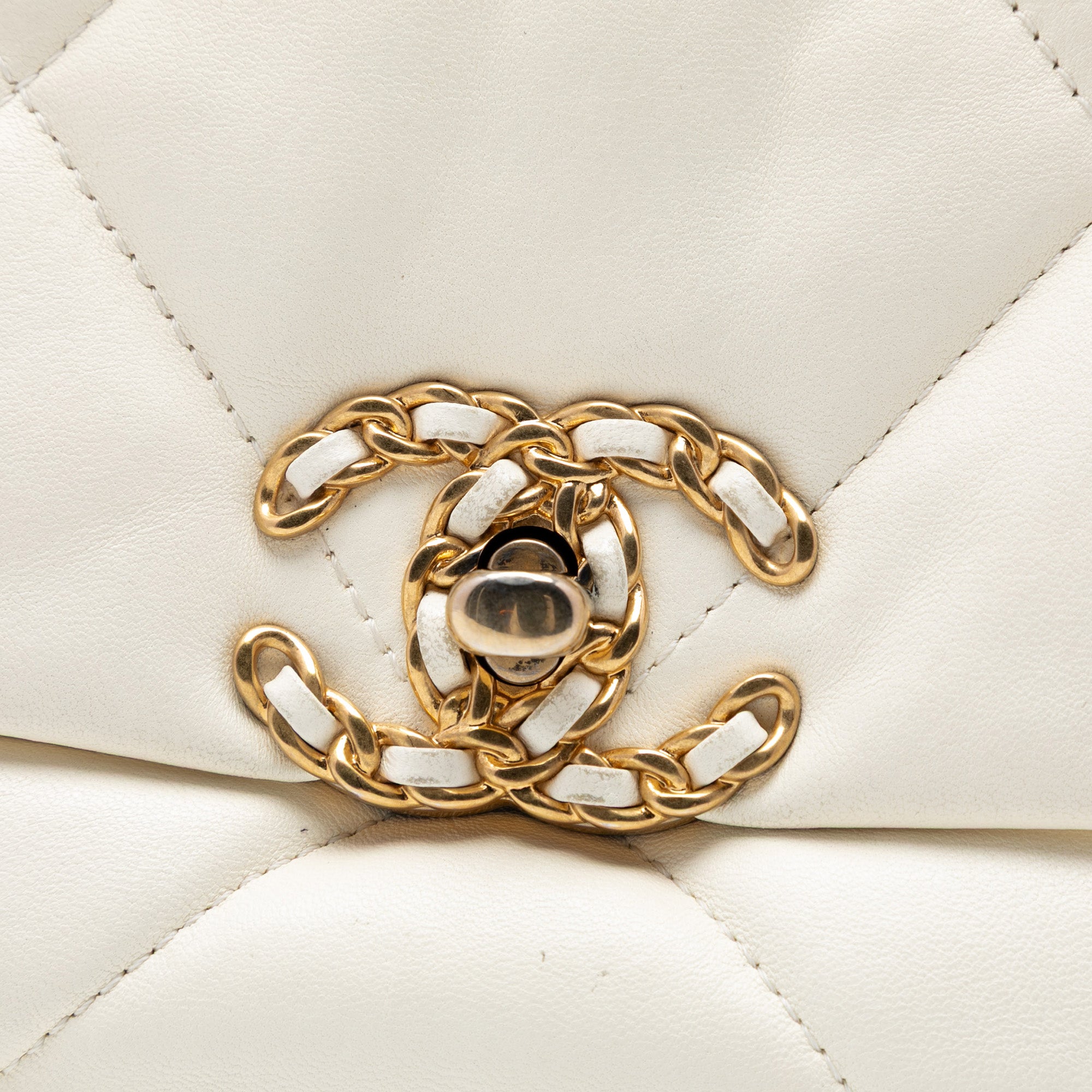 Medium Lambskin 19 Flap - Image 6