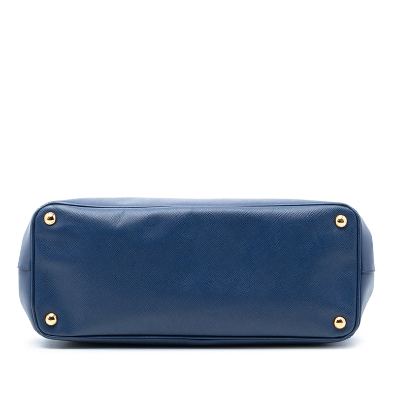 Large Saffiano Lux Galleria Double Zip Tote - Image 3