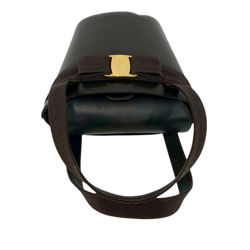 Leather Vara Bow Top Handle Bucket Bag - Image 5