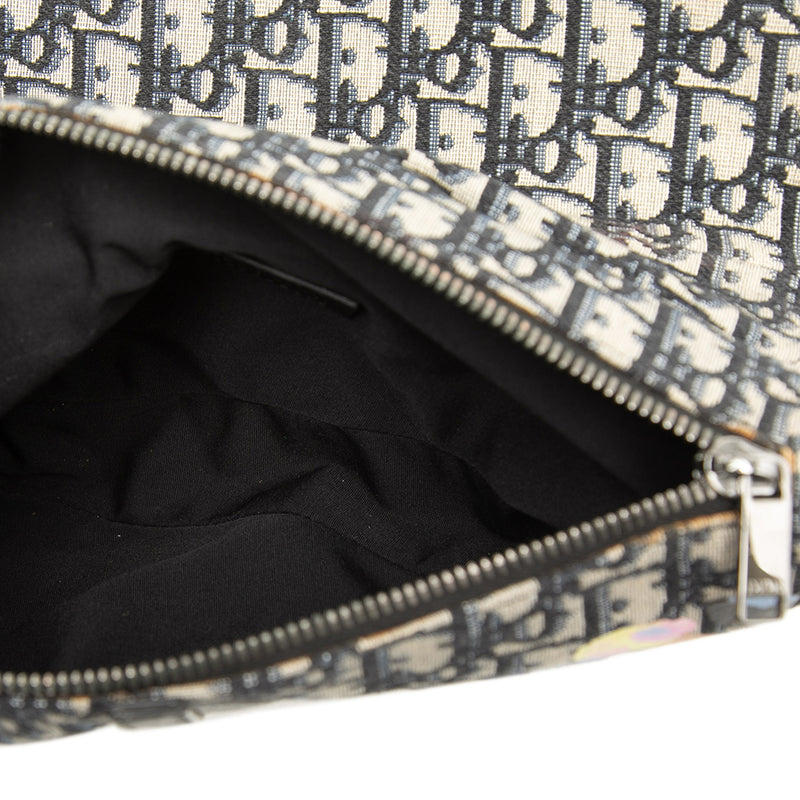 Alex Foxton Oblique Canvas Saddle Crossbody - Image 4