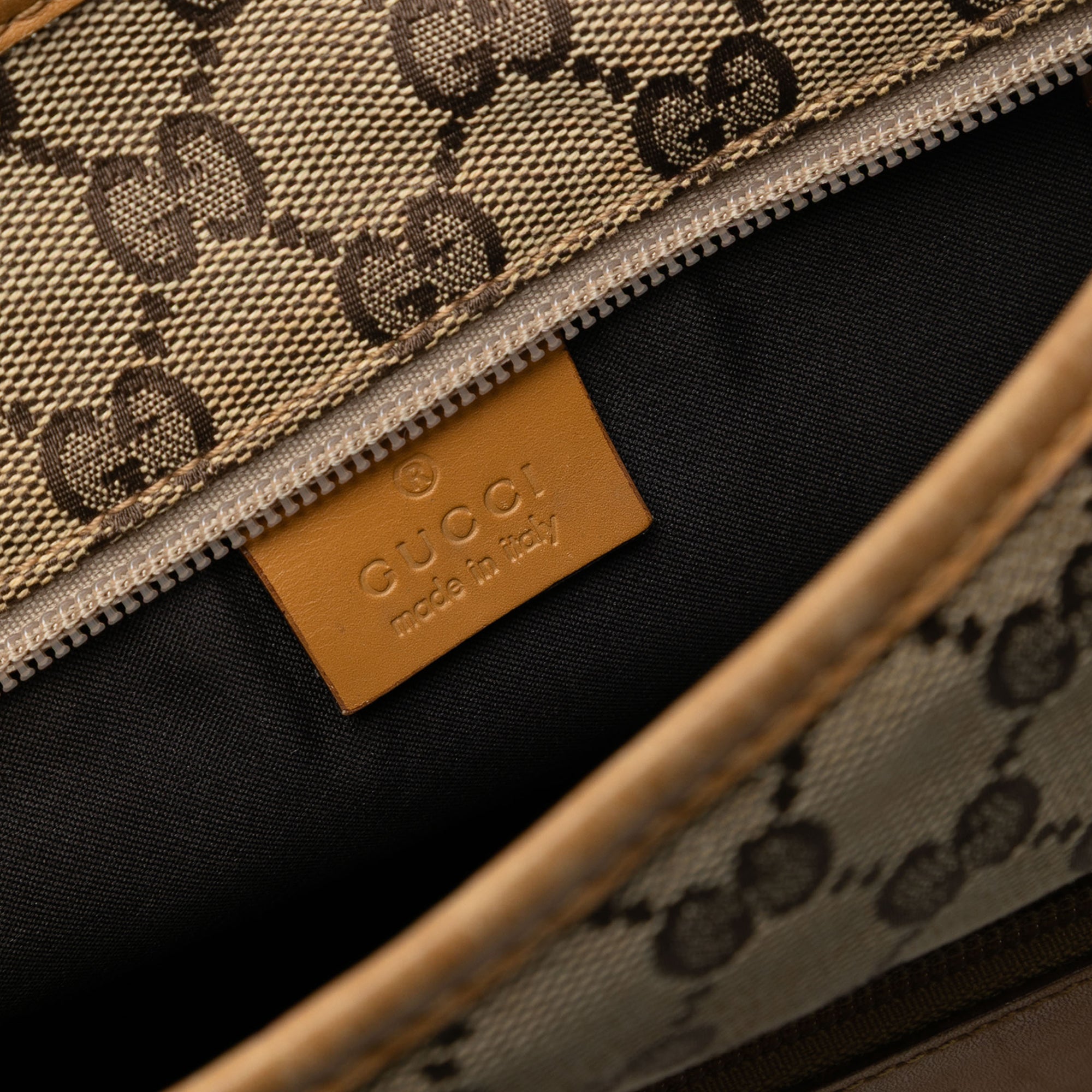 GG Canvas Web Shoulder Bag - Image 5