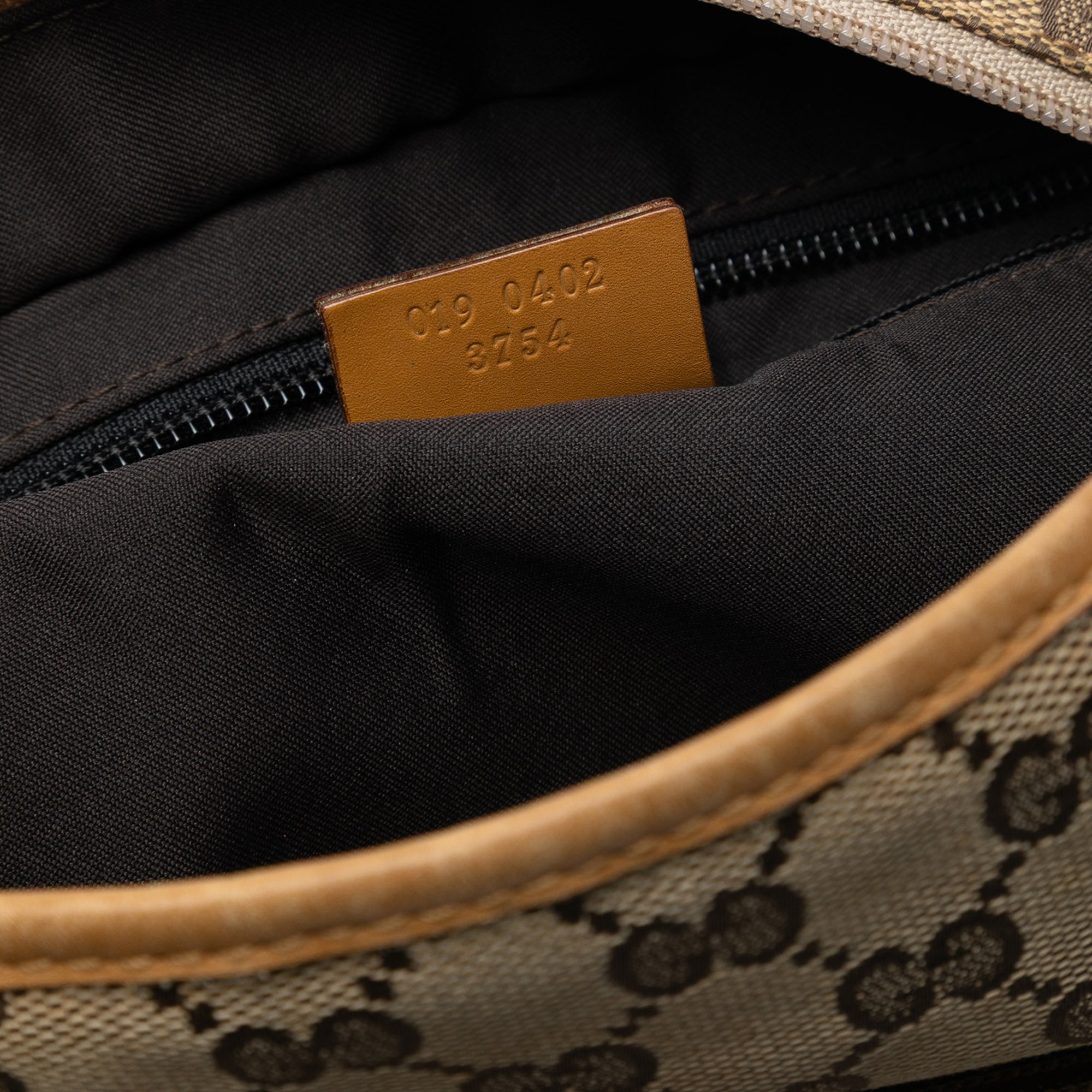 GG Canvas Web Shoulder Bag - Image 6