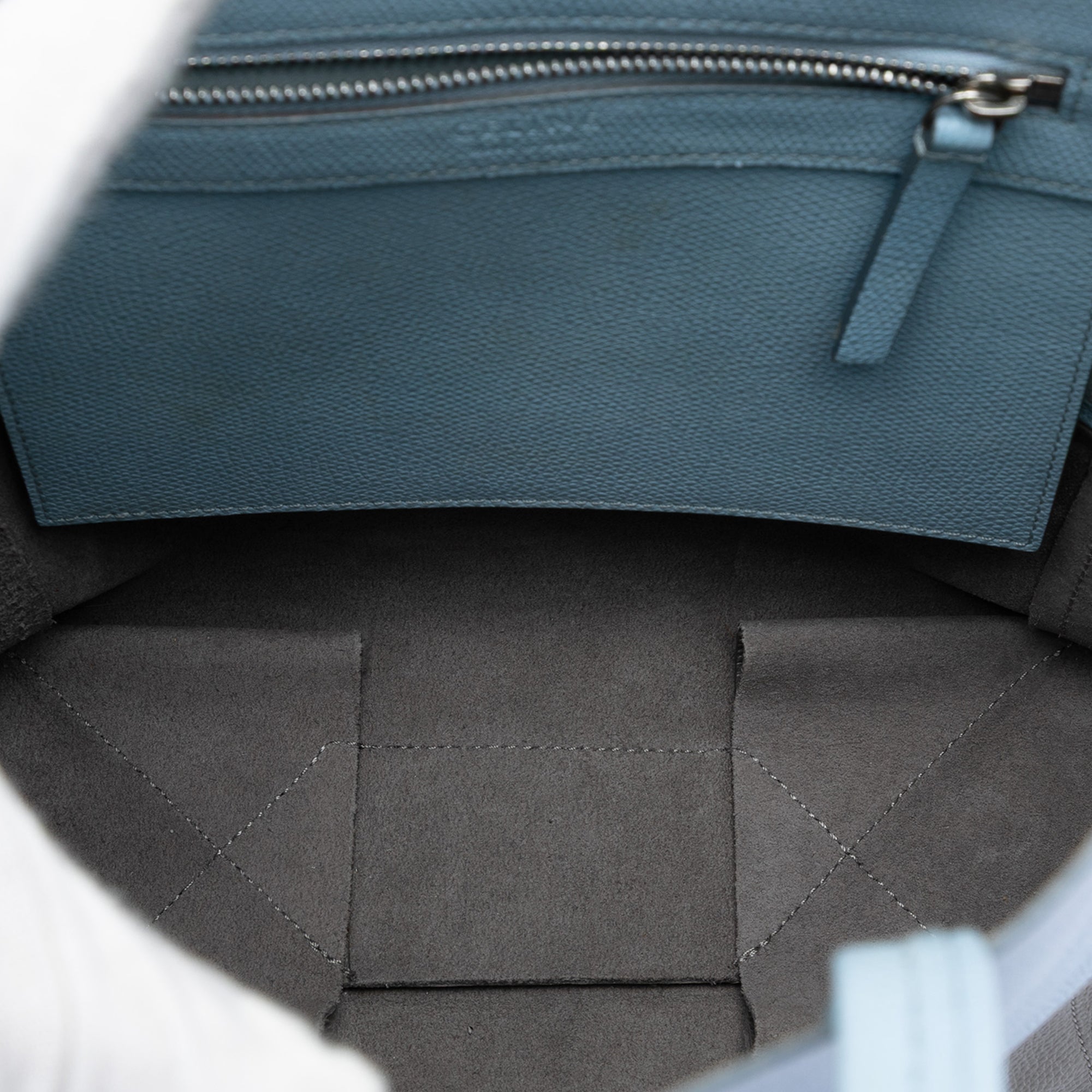 Small Bicolor Grained Calfskin Vertical Cabas Tote - Image 4