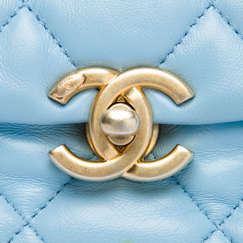 Mini Quilted Lambskin Lacquered Chain Flap - Image 5