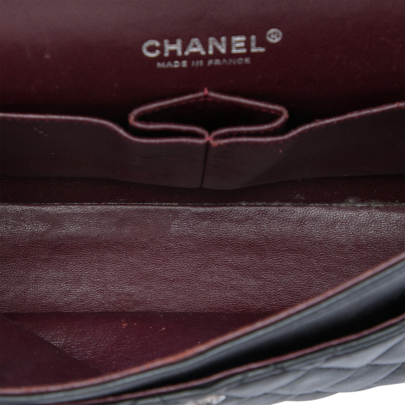 Medium Classic Lambskin Double Flap - Image 4