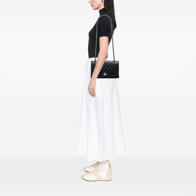 Medium Classic Lambskin Double Flap - Image 5