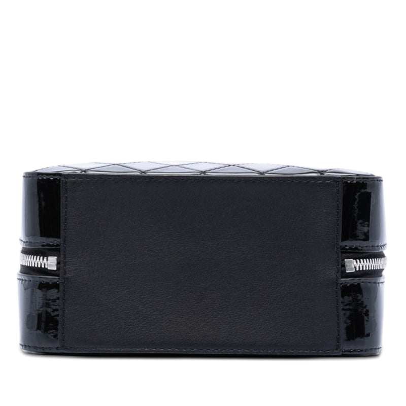 Small CC Quilted Patent Travel Kit Vanity Case - Image 3