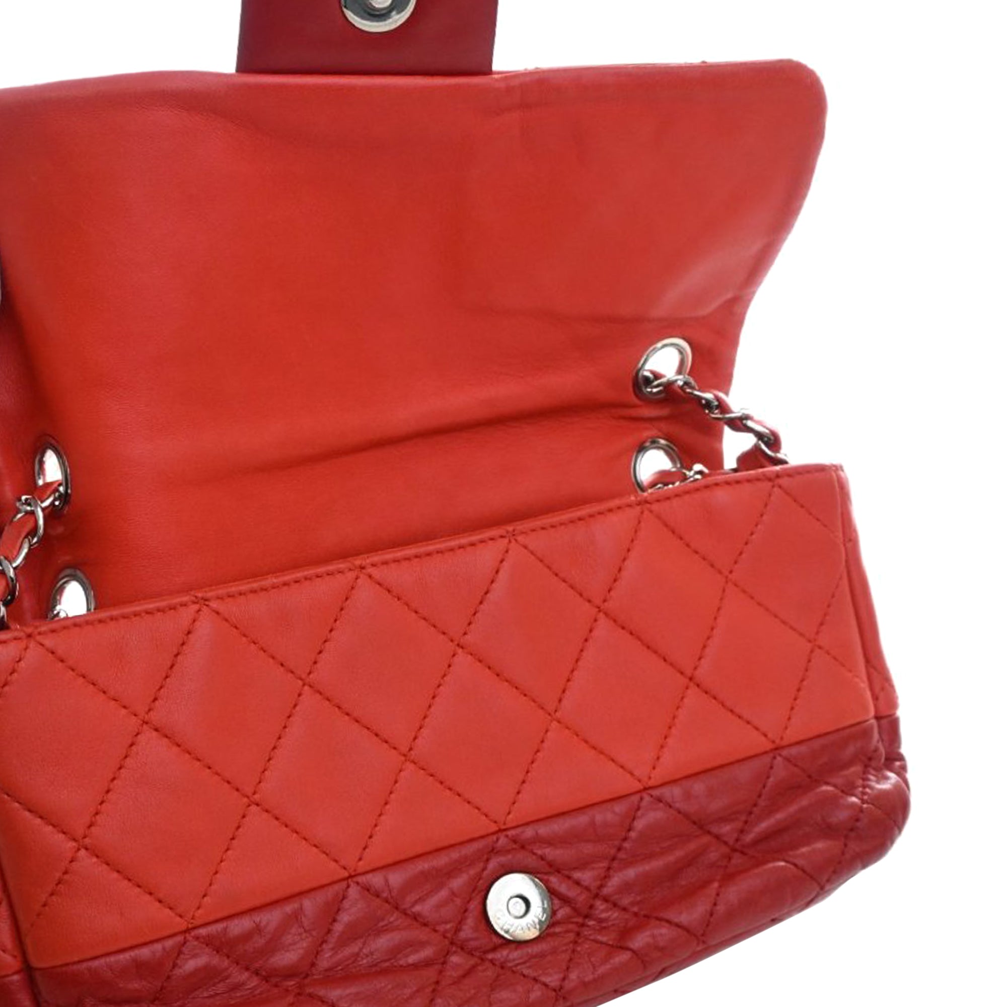 Medium Bicolor Lambskin and Calfskin CC Chain Flap - Image 6