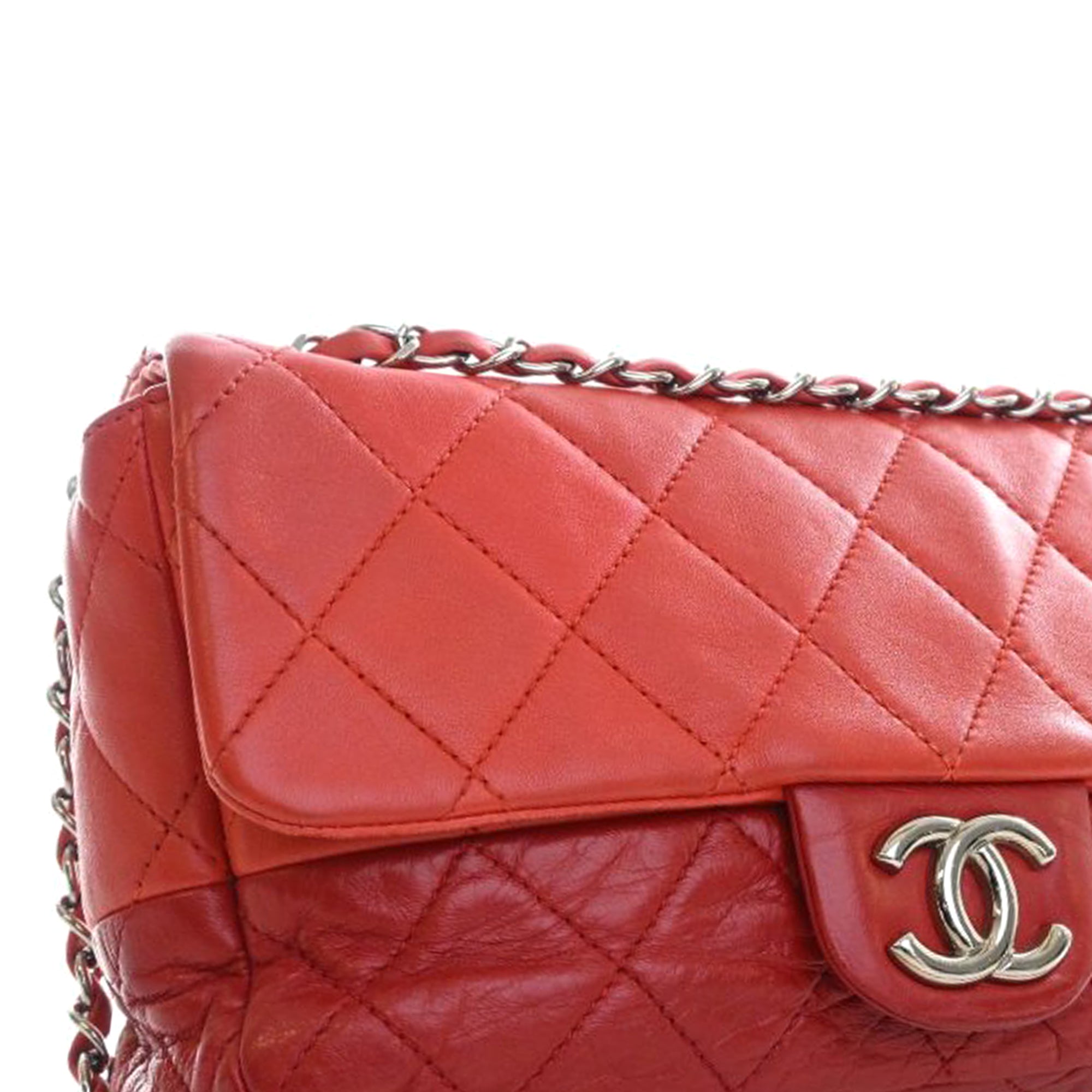 Medium Bicolor Lambskin and Calfskin CC Chain Flap - Image 8