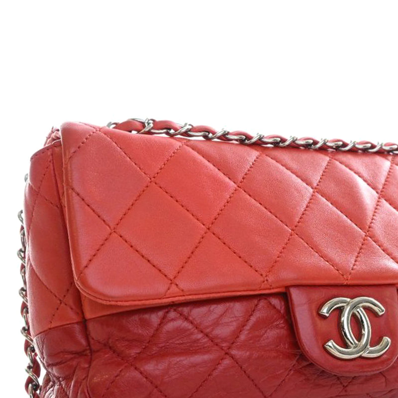 Medium Bicolor Lambskin and Calfskin CC Chain Flap - Image 8