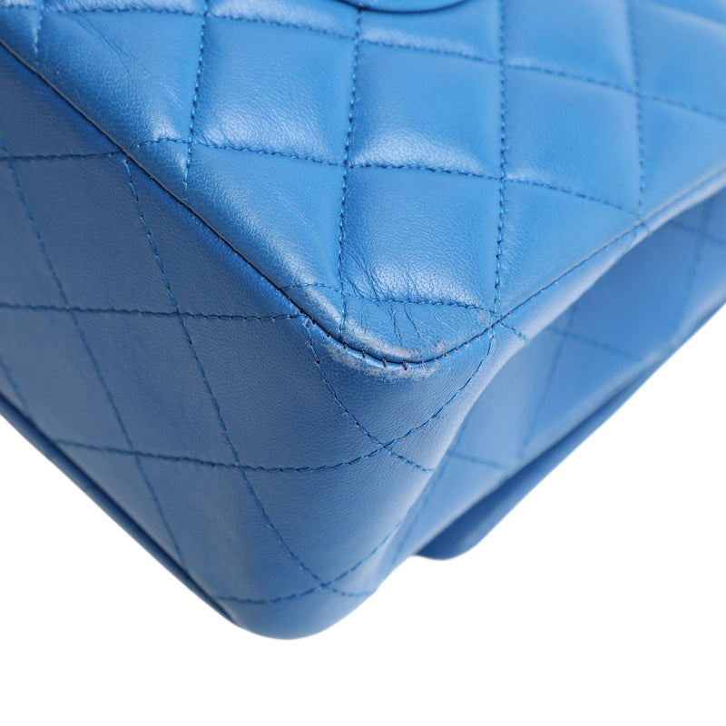Medium Classic Lambskin Double Flap - Image 6
