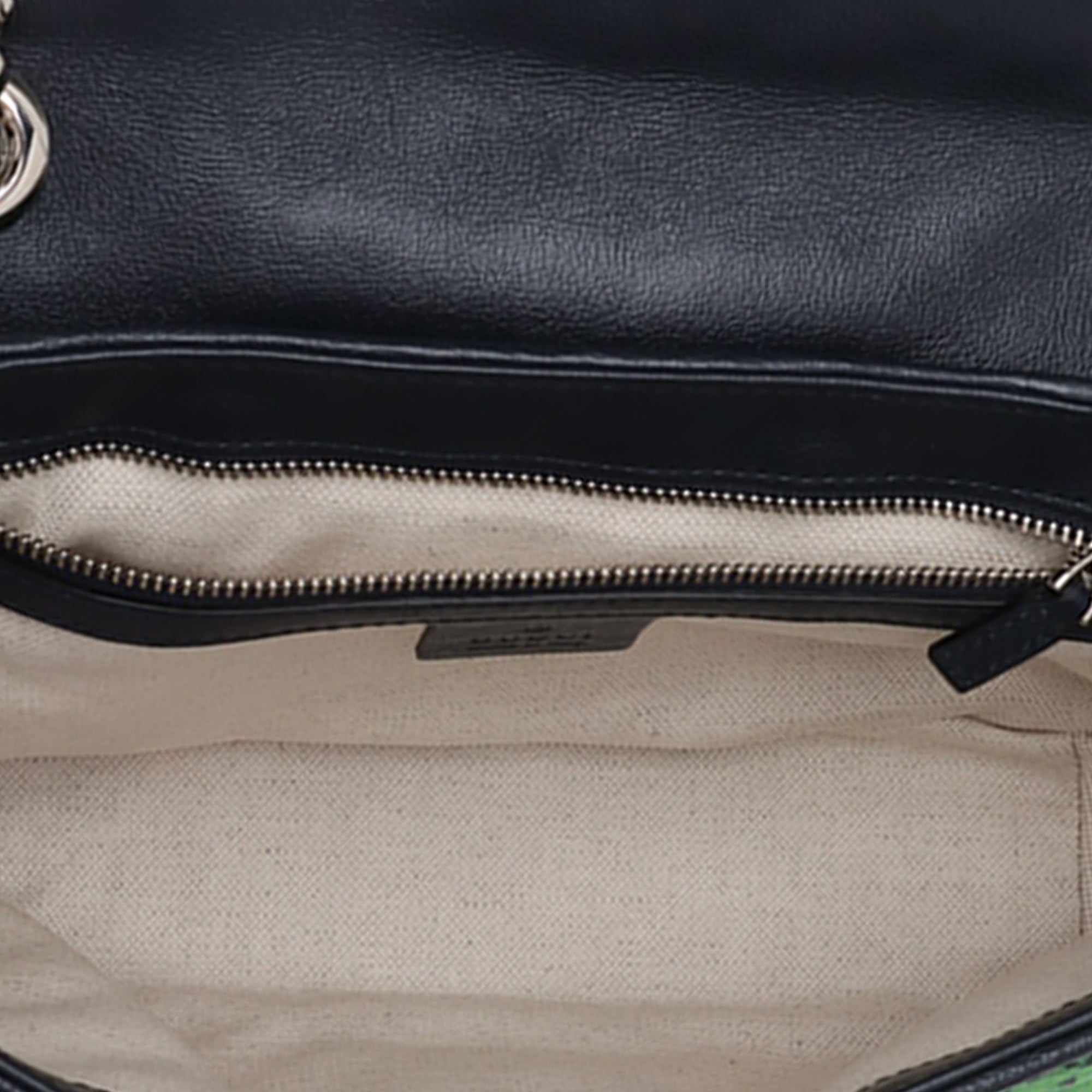 Medium GG Marmont Matelasse Diagonal GG Canvas Shoulder Bag - Image 4