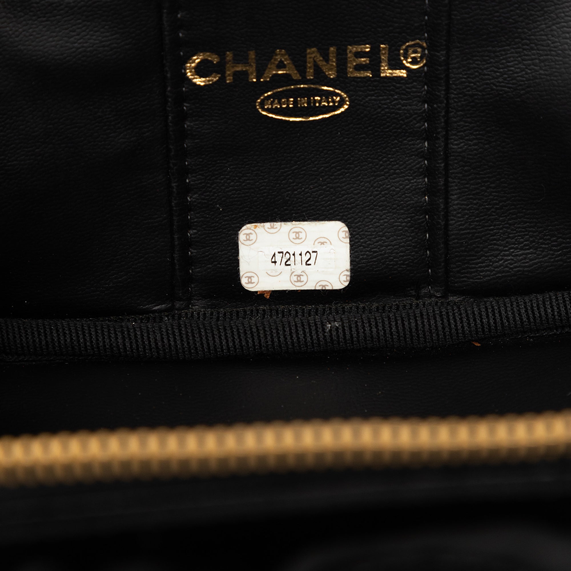 CC Patent Vanity Bag - Image 5