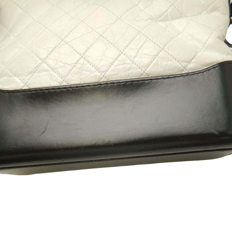 Medium Bicolor Quilted Aged Calfskin Gabrielle Hobo - Image 13