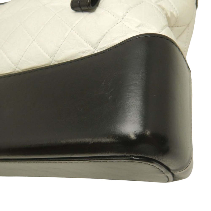 Medium Bicolor Quilted Aged Calfskin Gabrielle Hobo - Image 15
