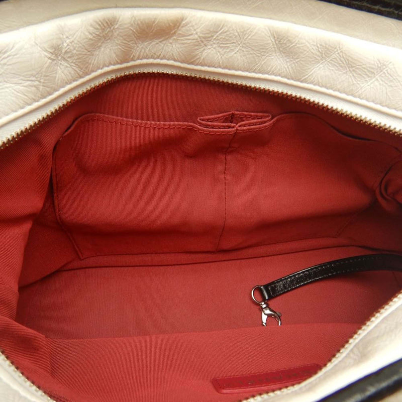 Medium Bicolor Quilted Aged Calfskin Gabrielle Hobo - Image 4