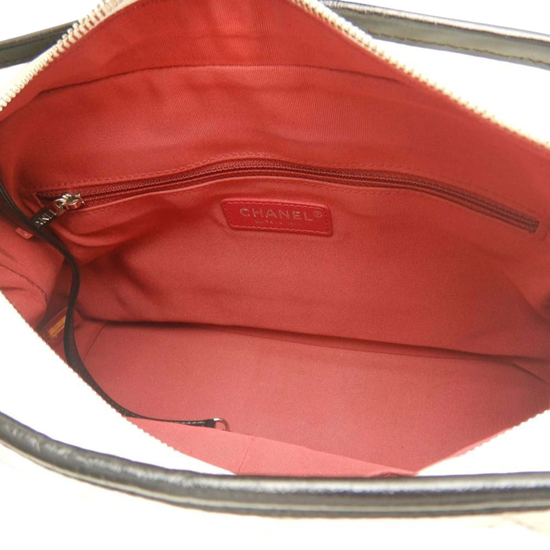 Medium Bicolor Quilted Aged Calfskin Gabrielle Hobo - Image 5