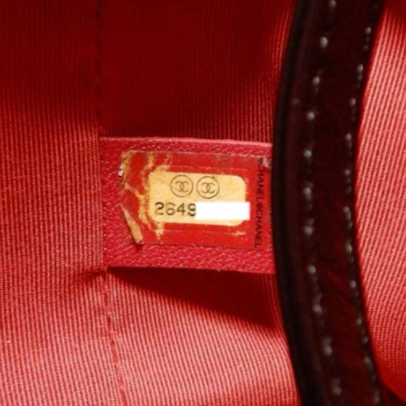 Medium Bicolor Quilted Aged Calfskin Gabrielle Hobo - Image 7