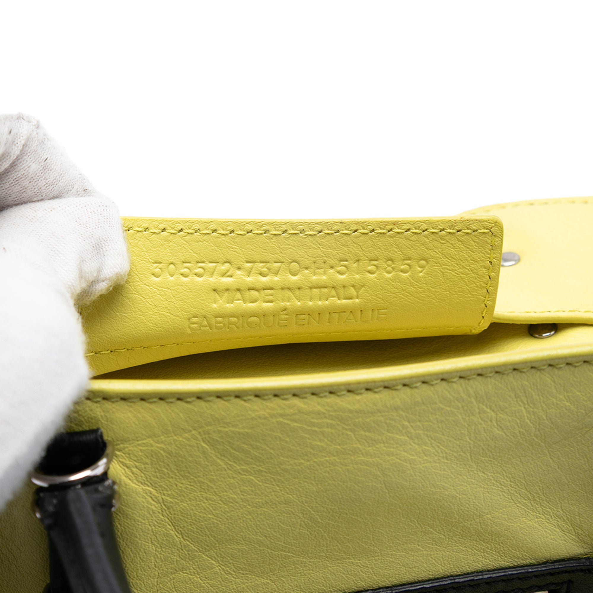 Mini Bicolor Leather Papier A4 Zip Around Tote - Image 6