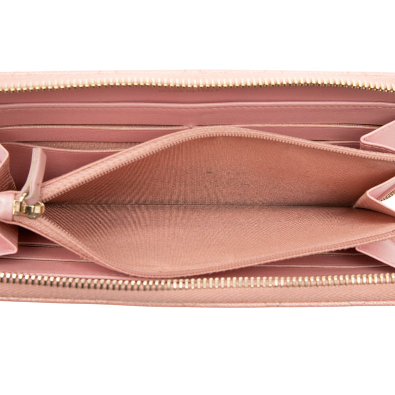 CC Quilted Caviar Zip Around Long Wallet - Image 5
