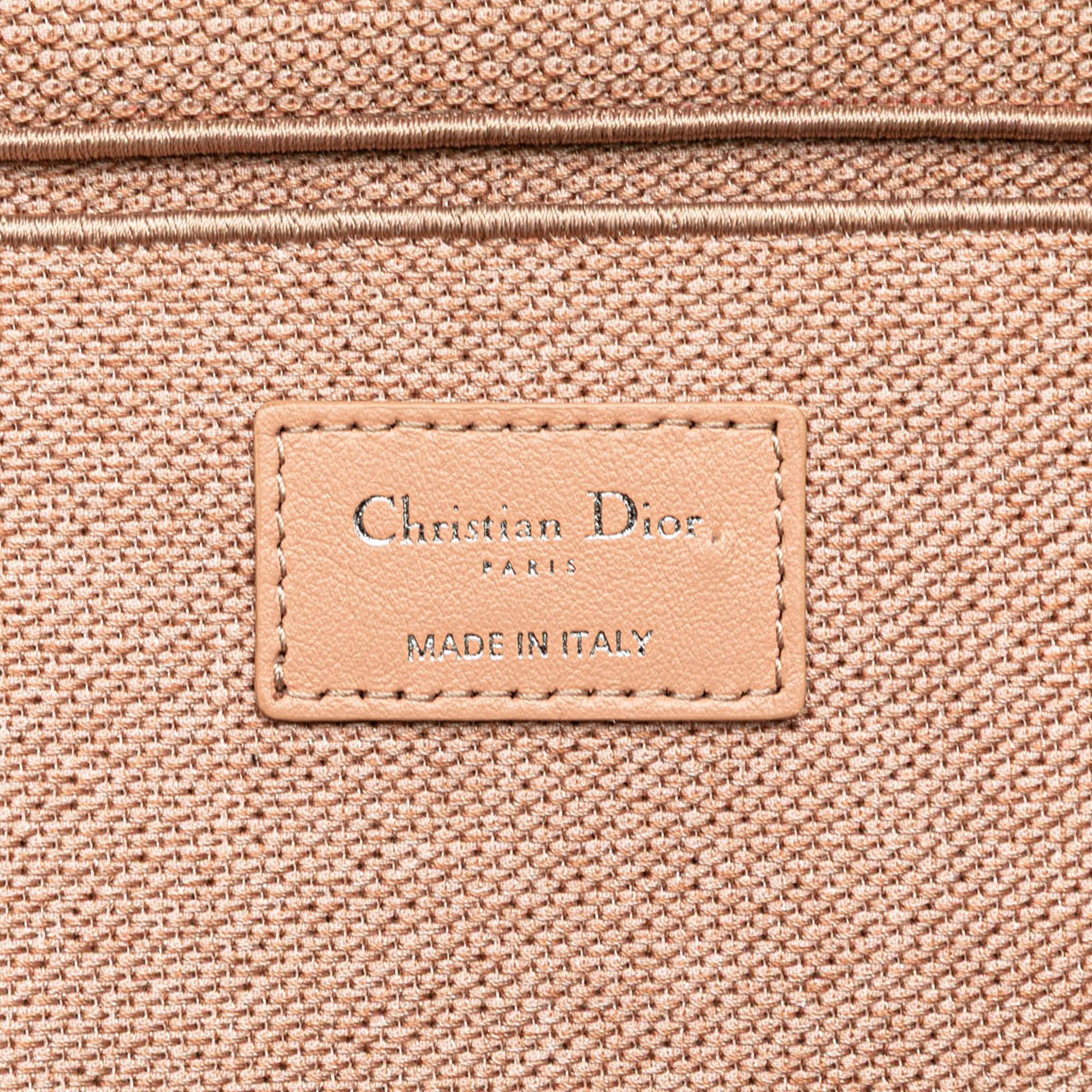 Mesh Embroidered Diortravel Vanity Case - Image 5