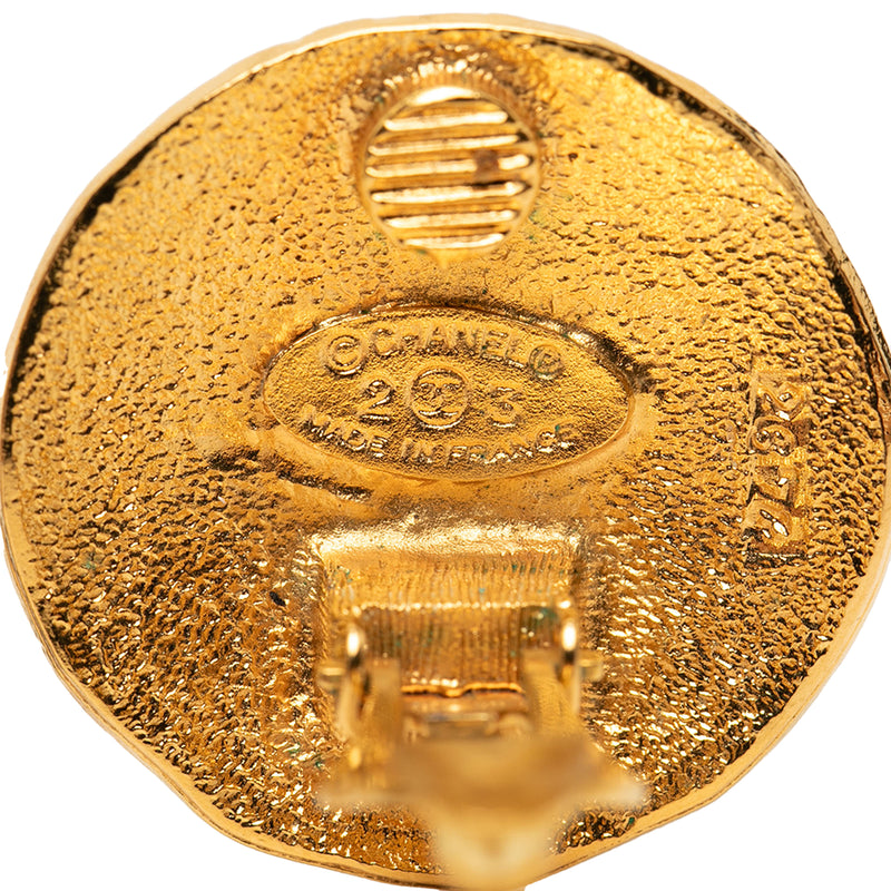 CC Gold Plated Lion Round Clip On Earrings - Image 4