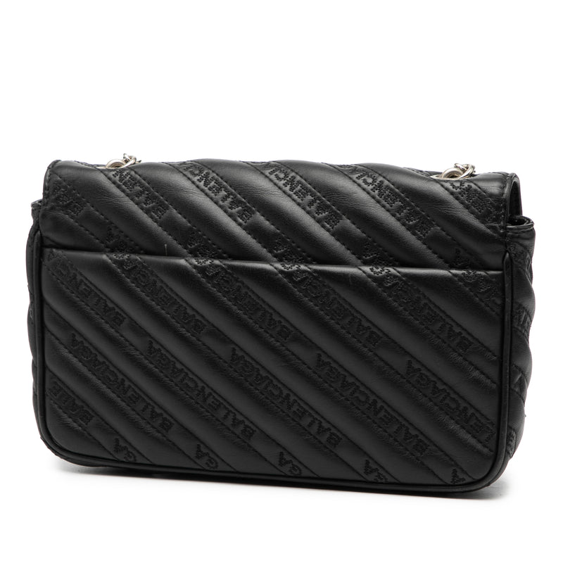Embossed Leather Allover Logo BB Wallet on Chain - Image 2