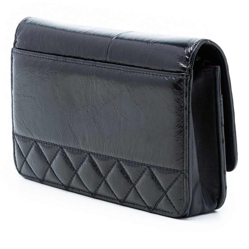 CC Quilted Shiny Aged Calfskin Wallet On Chain - Image 2