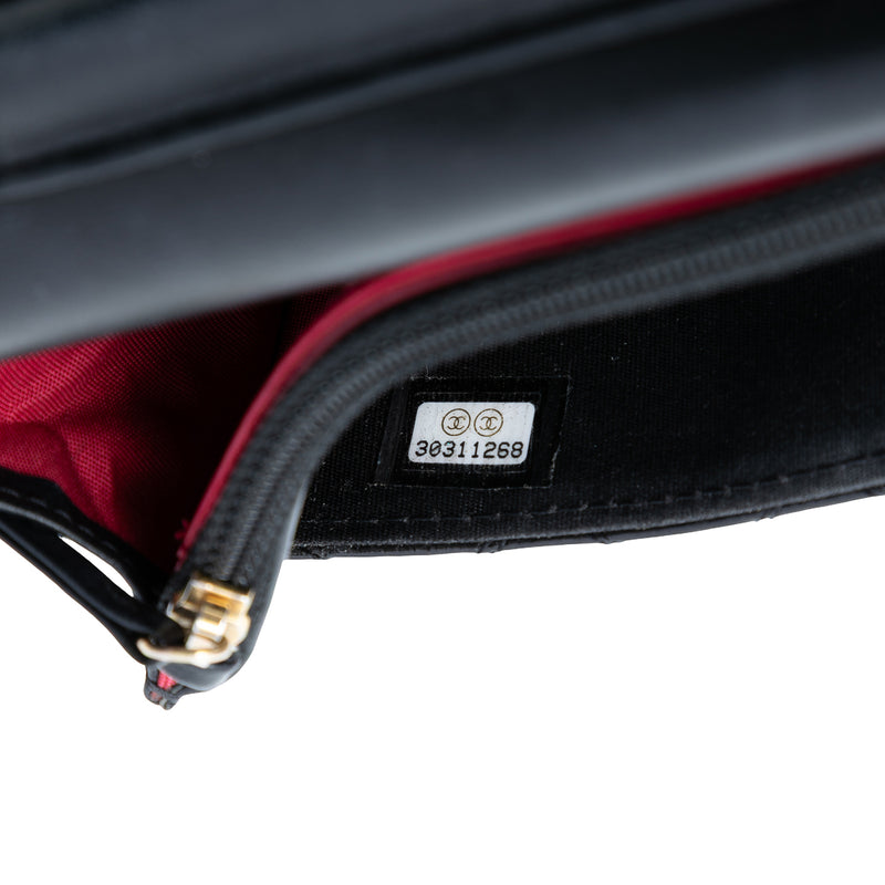 CC Quilted Shiny Aged Calfskin Wallet On Chain - Image 5