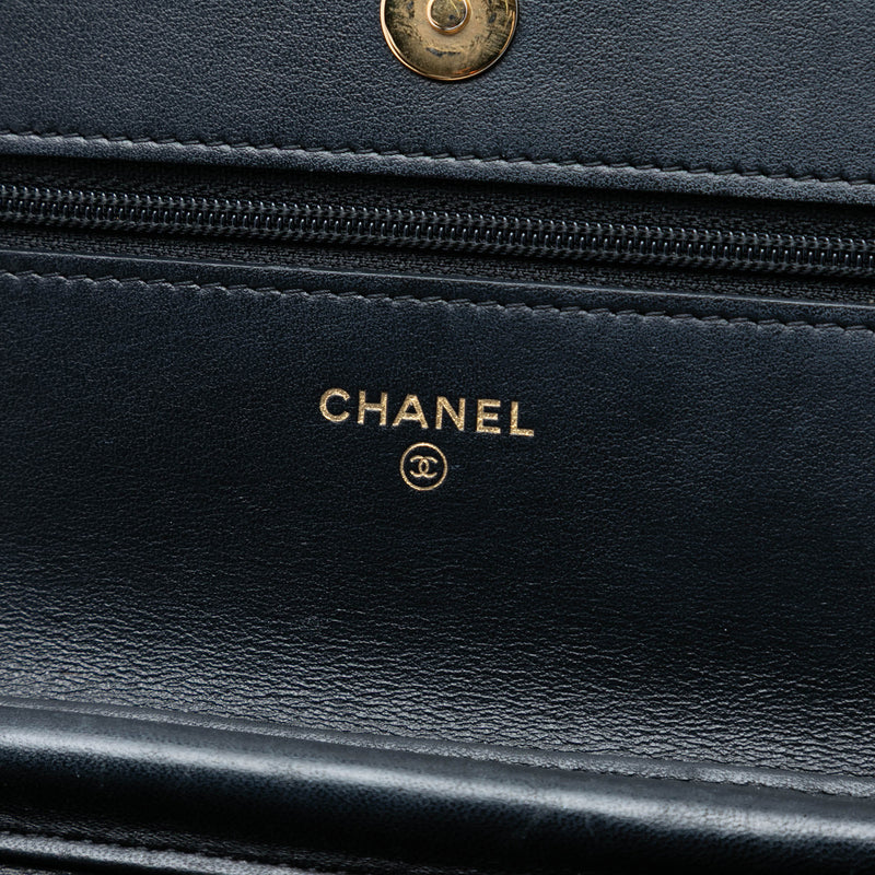 CC Quilted Shiny Aged Calfskin Wallet On Chain - Image 6