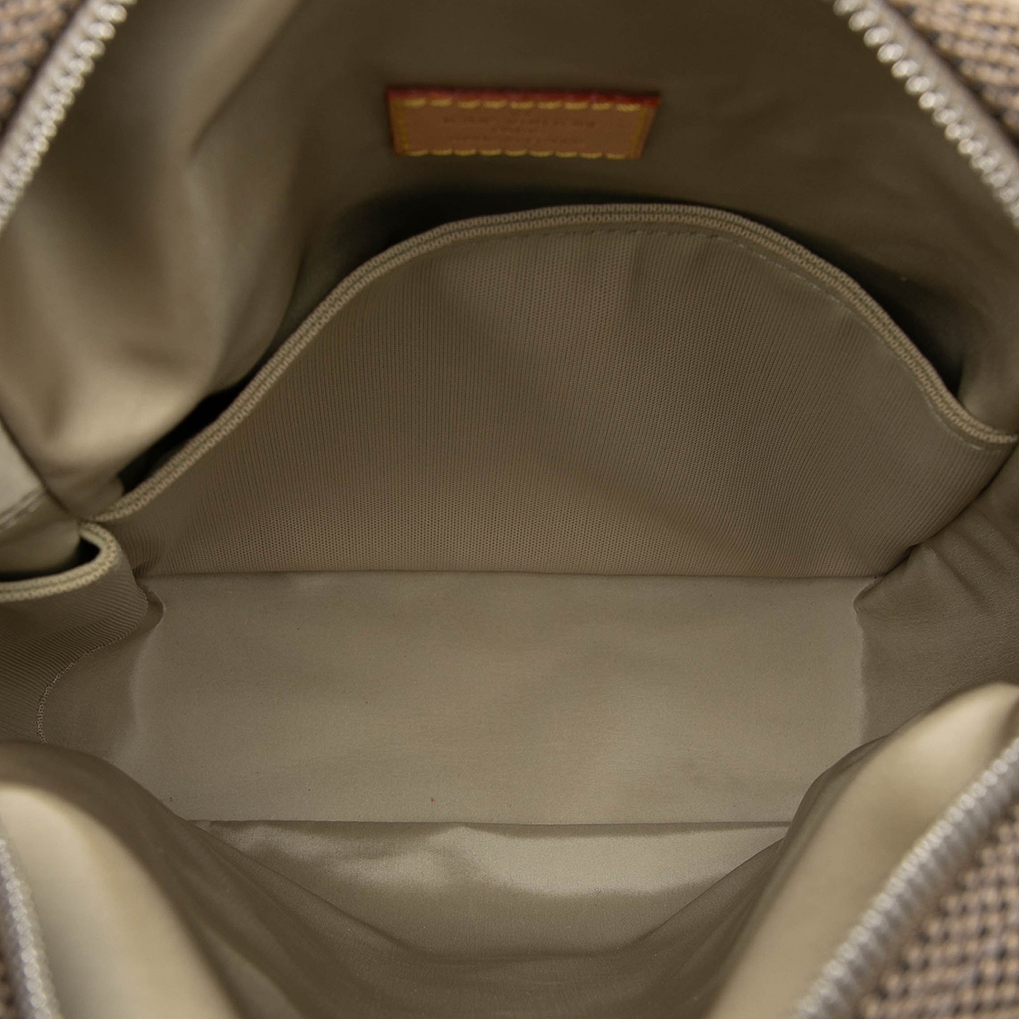 Damier Geant Citadin Messenger Bag - Image 4