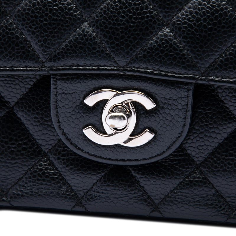 Medium Classic Caviar Double Flap - Image 5